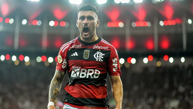 Flamengo venceu o Bragantino por 1 a 0 e embolou a briga pelo título do Brasileirão