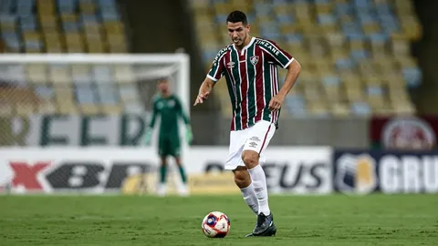 Zenit intensifica investidas por Nino do Fluminense em 2024