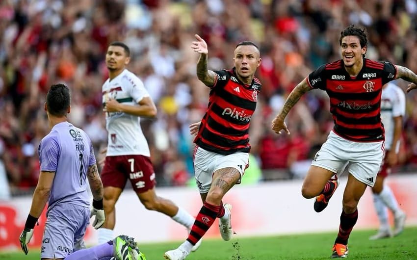 Fluminense enfrenta o Flamengo na primeira partida das semifinais 