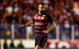 Fabrício Bruno em jogo pelo CRF