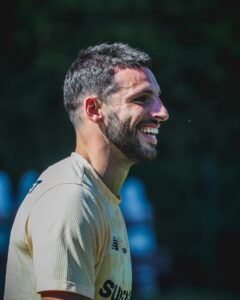 Calleri em atividade no CT do tricolor paulista