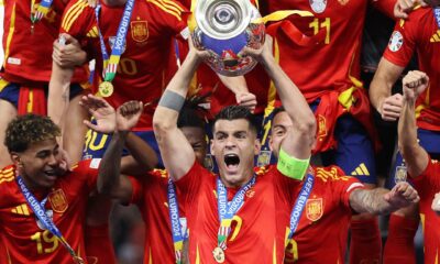 Espanhóis comemoram o tetracampeonato da Euro