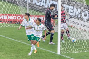 Palmeiras empata com o Flamengo.