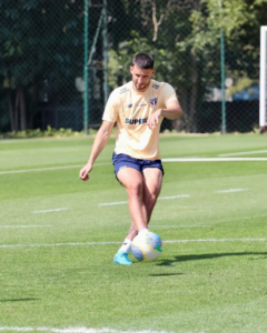 Calleri em atividade no CT do São Paulo.