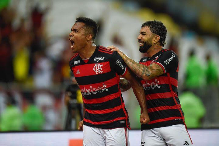 Flamengo vence na estréia de Flilipe Luis por 1 a 0 o Corinthians