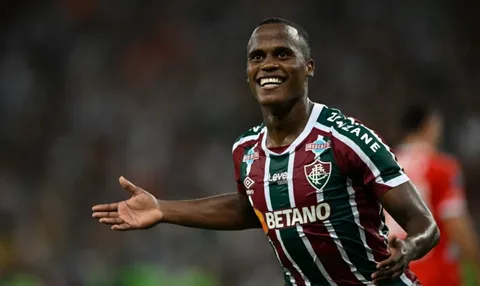 Fluminense vence o Flamengo de 2 a 0 e dá uma distância da zona da confusão