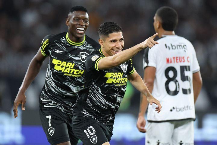 Botafogo segue treinando visando a rodada 34 contra o Atlético-MG 