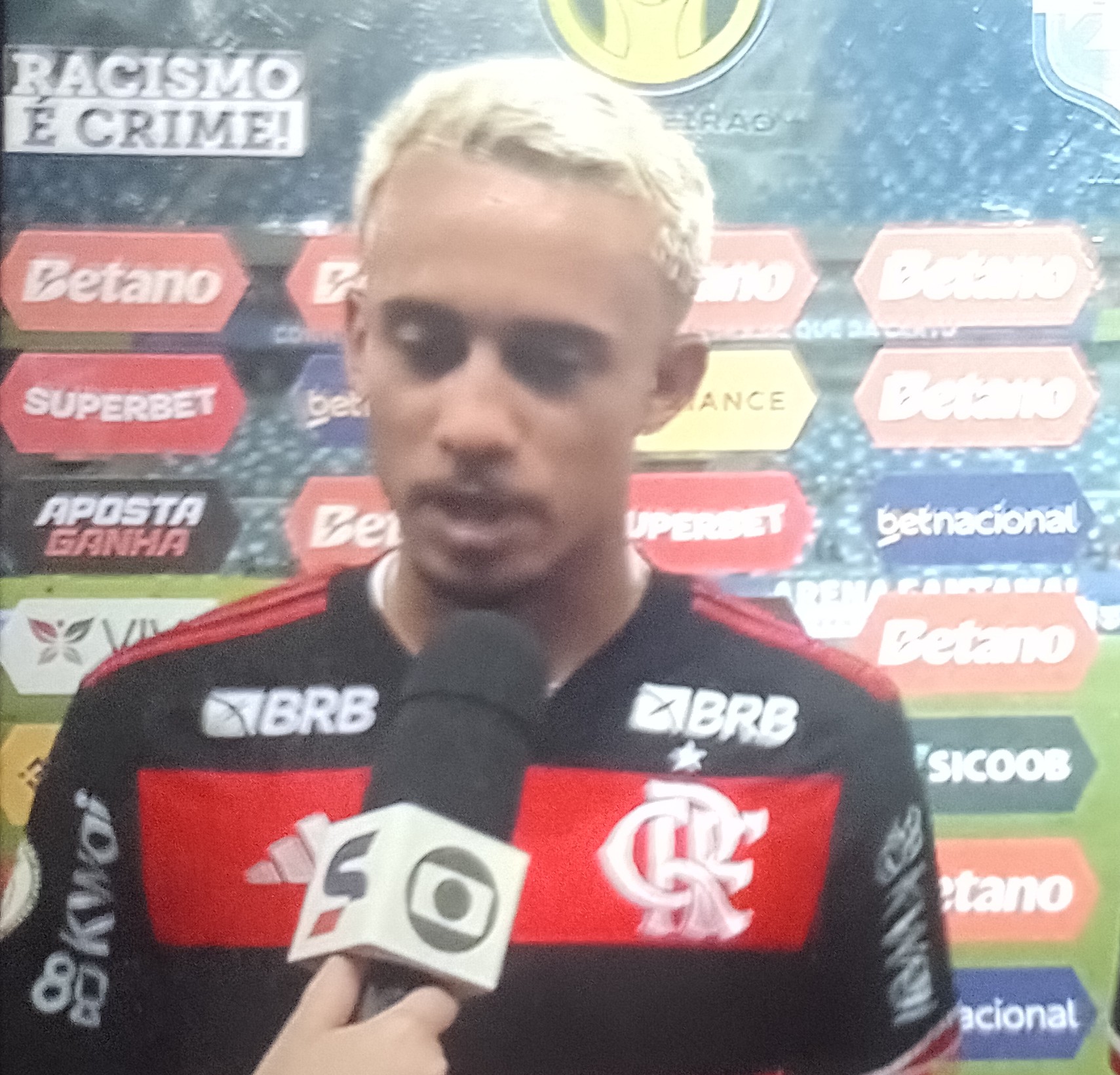 Flamengo vence o Cuiabá de virada por 2 a 1 com gols da garotada da base