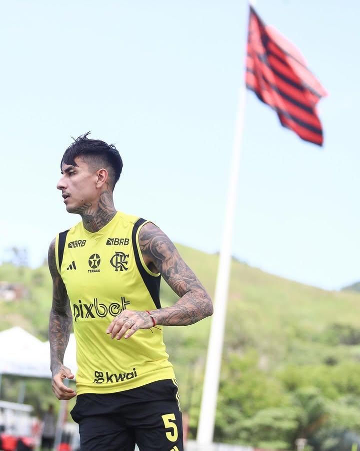 Flamengo joga às 20 horas no castelão contra o Fortaleza e precisa da vitória para aumentar as chances de título 